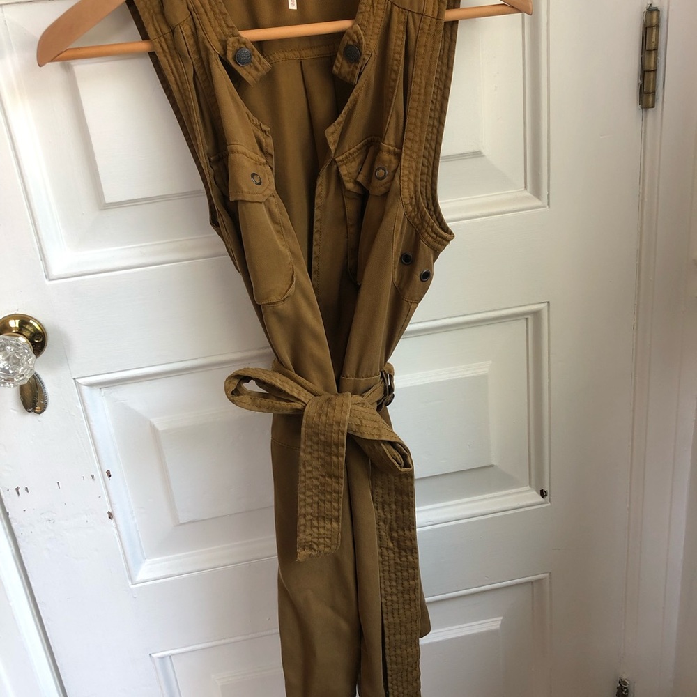 Dress - Picture 2 of 6